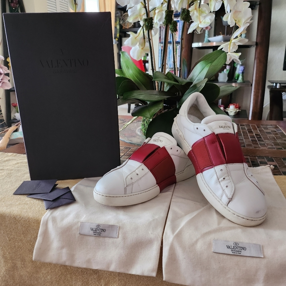 Valentino Garavani sneakers red & white size 43 1/2
